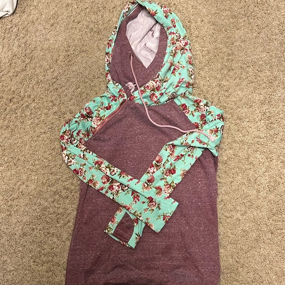 Doublehood sweatshirt by ampersand avenue